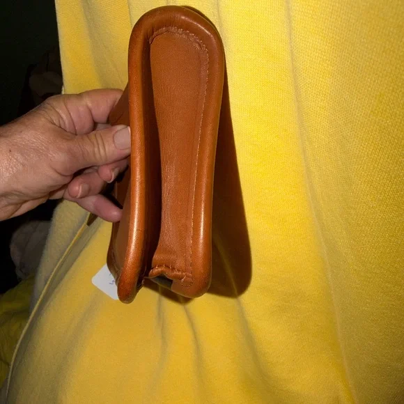 Coach vintage Saddle Brown Leather Zip Pouch Wallet very supple leather - Picture 15 of 16